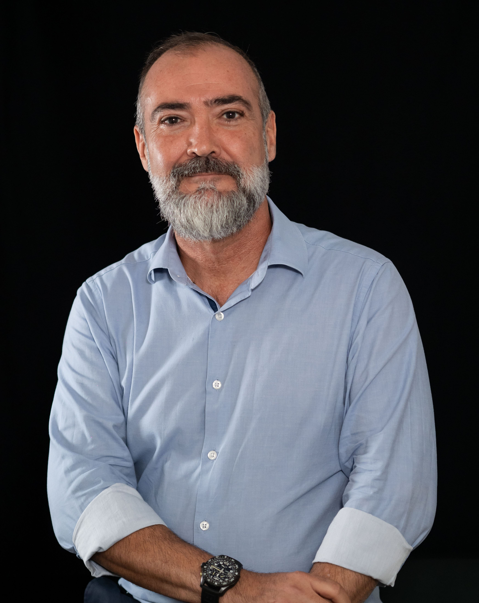 Alberto Fernandez-min